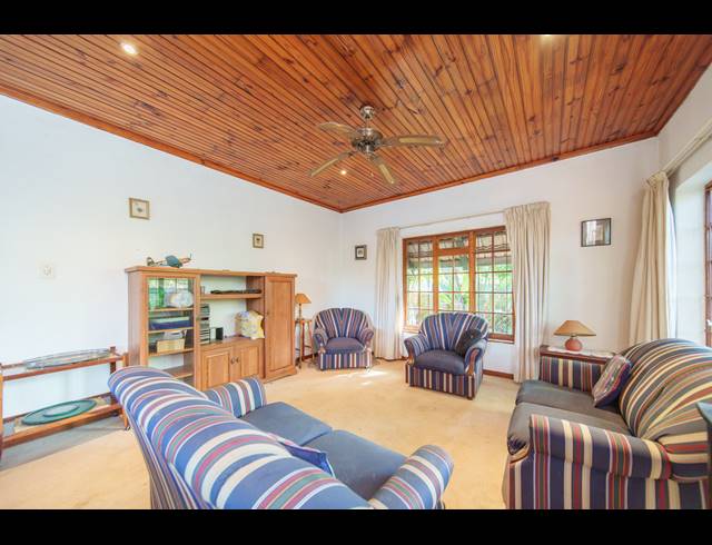 3 BEDROOM HOUSE FOR SALE IN BONZA BAY